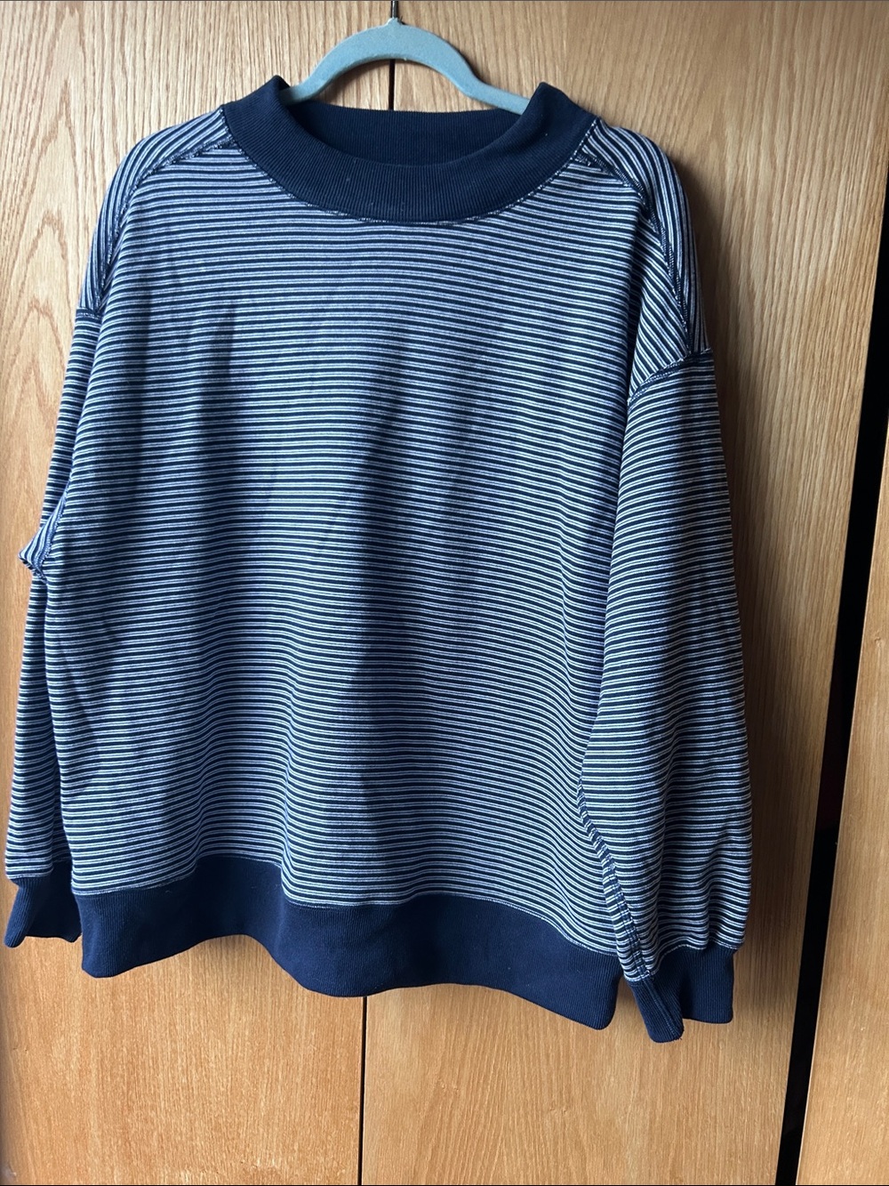 Abercrombie & Fitch Navy and Light Blue Striped Crewneck Sweater